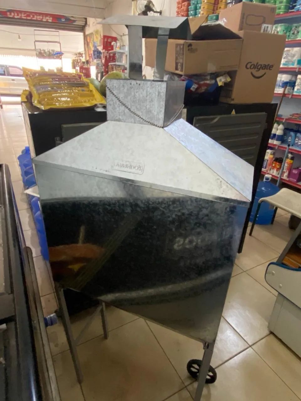 Churrasqueira , nunca usada , está nova .  - Foto 2