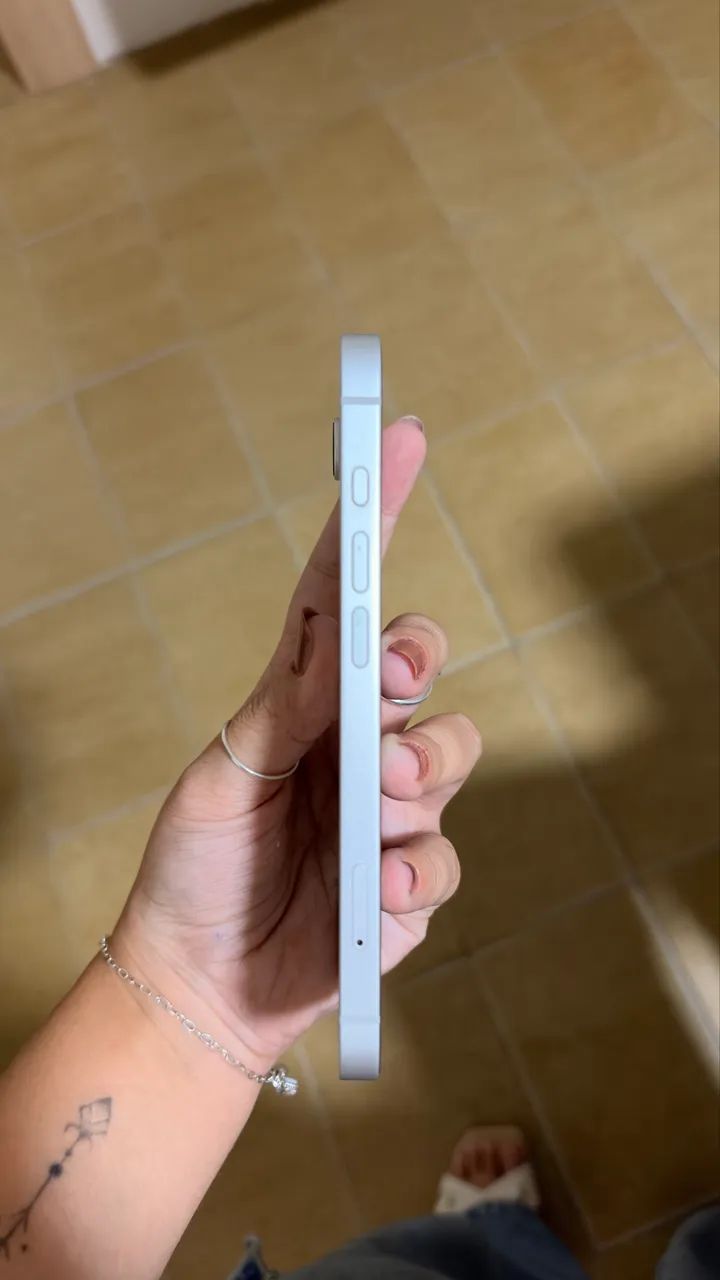 IPHONE 16e 256gb  - Foto 3