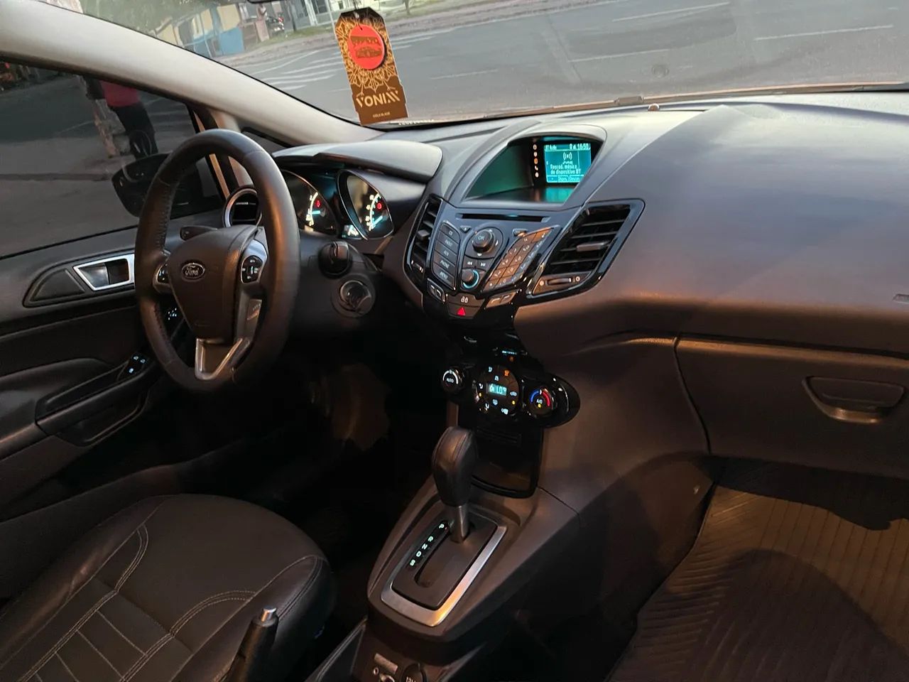 Ford Fiesta Tit./tit.plus 1.6 16V Flex Aut. 2014 - Foto 2