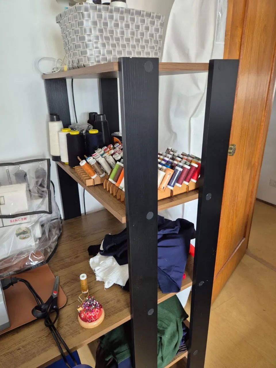 table with shelf64985857322754122