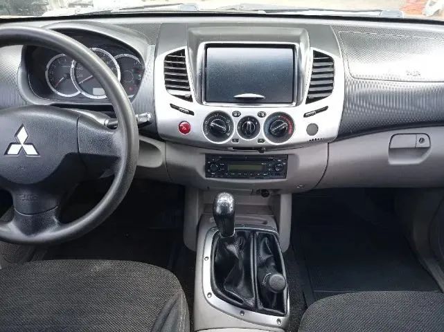 Mitsubishi L200 L200 Triton GLS 3.2 CD TB Int.Diesel Mec 2013