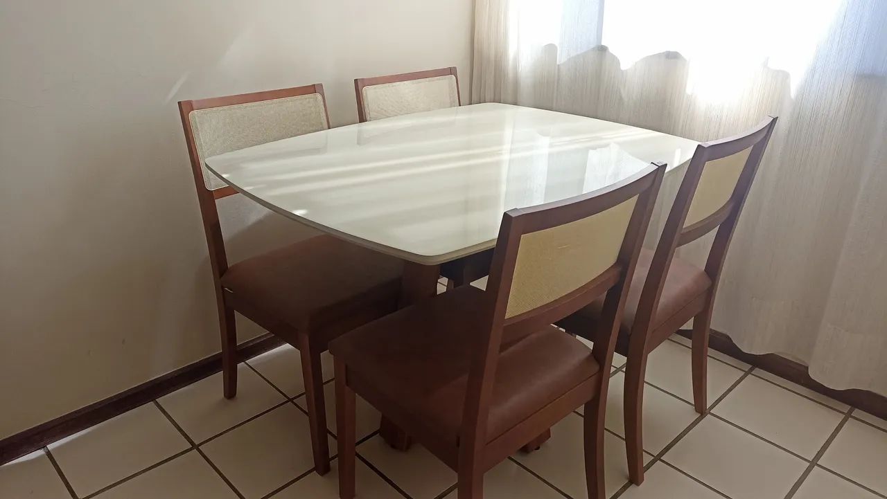 Mesa resistente madeira  - Foto 2