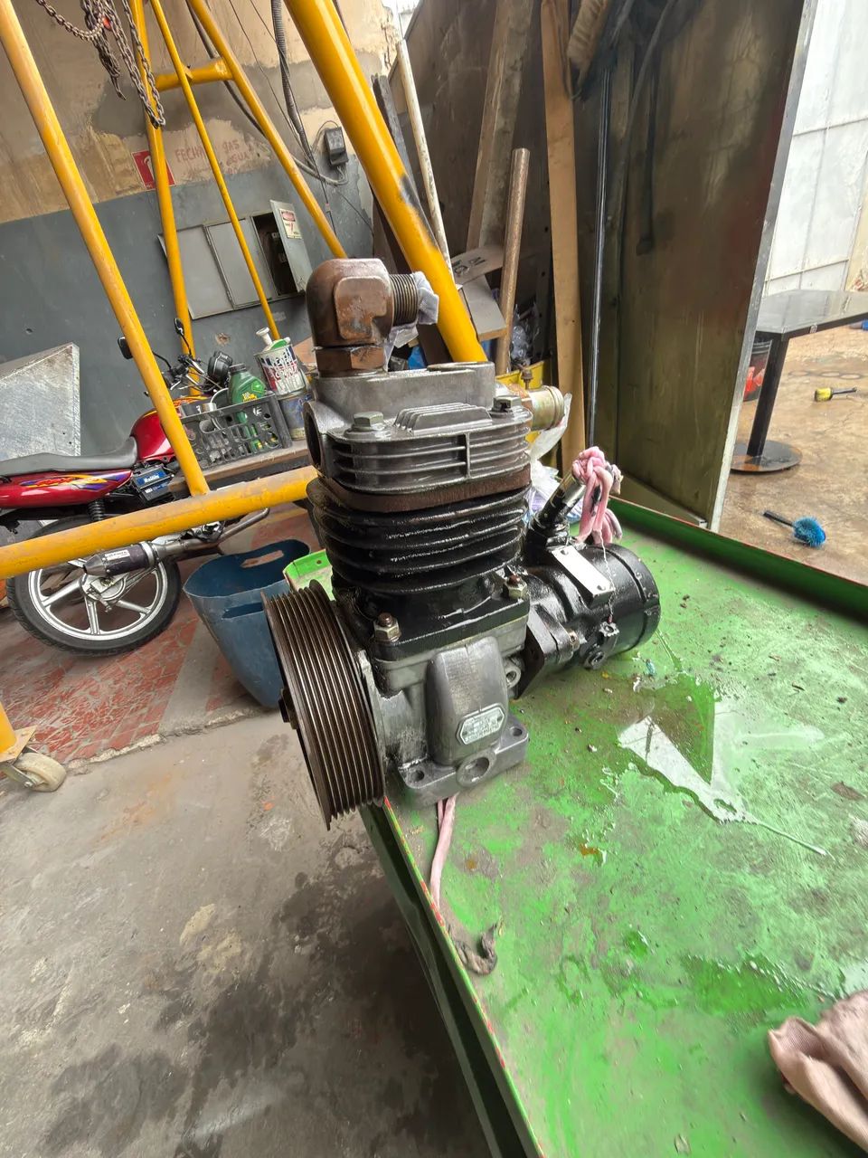 COMPRESSOR DE AR KNOOR BREMSE VOLKS 8150