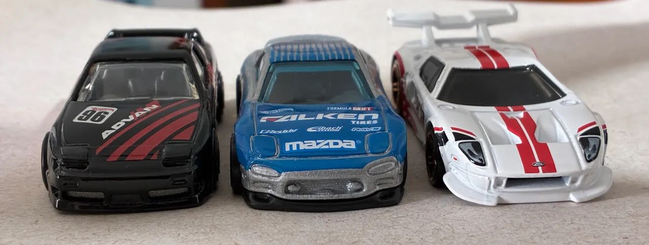 Trio Hot Wheels Falken / Borla / Advan  - Foto 3