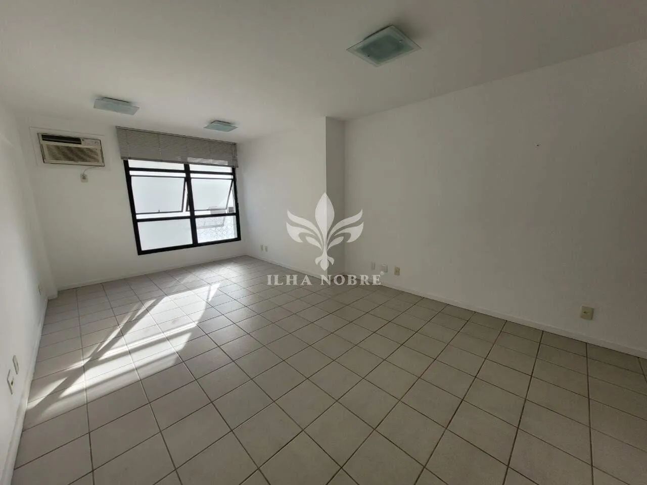Sala comercial para Alugar no centro de Florianópolis com 31m² R$ 900,00 - Foto 4