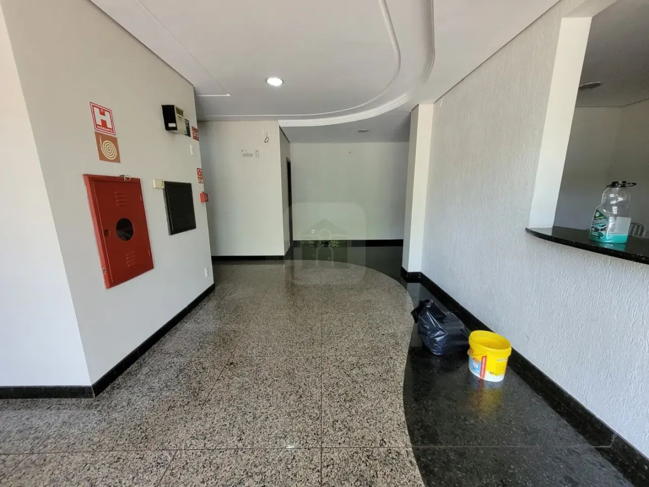 Comodo comercial para locação no bairro Saraiva - Foto 2