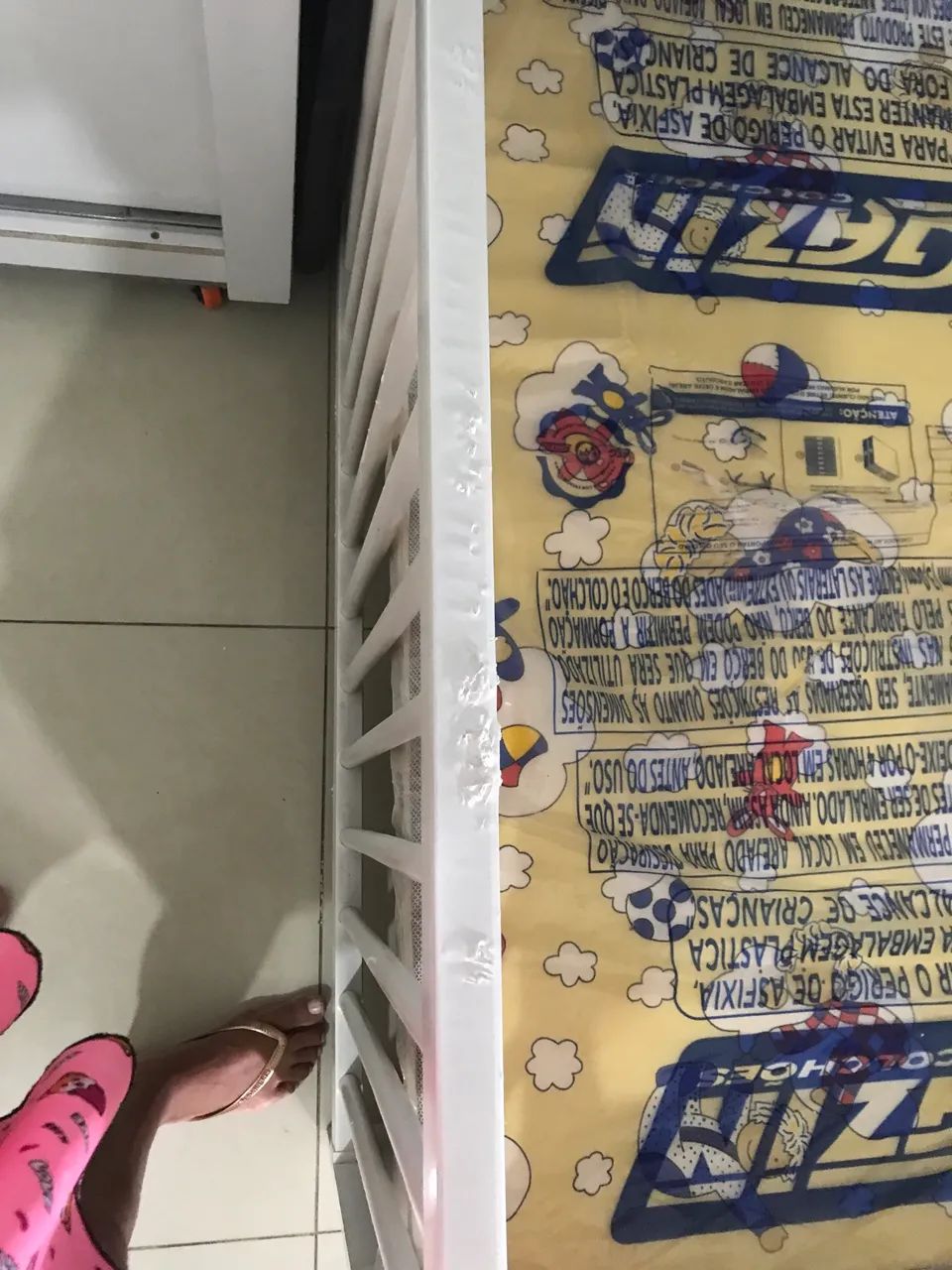 Vendo um berço com o colchão  - Foto 5