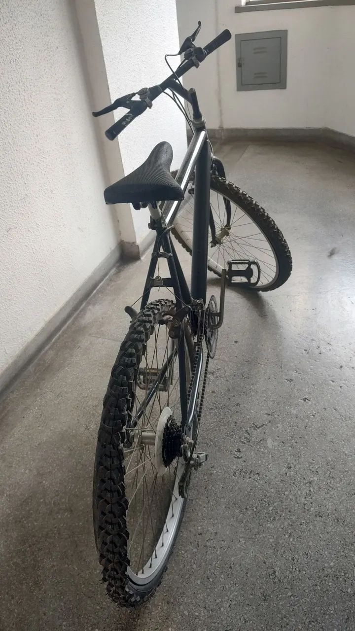 Bicicleta aro 26 com marchas  - Foto 3