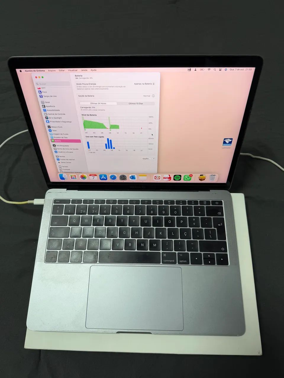 【美品】MacBookPro 13インチ 2017 8GB 500GB MacBook Pro 13? 2017 | Intel i5 | 8GB RAM | 256GB SSD | Caixa