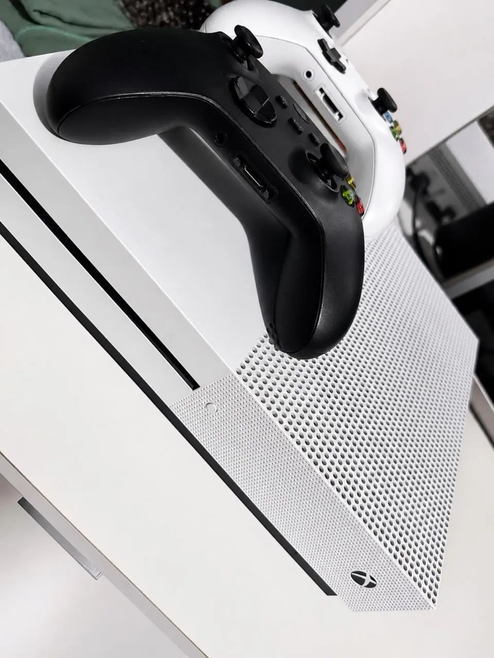 Xbox One s 1tb 