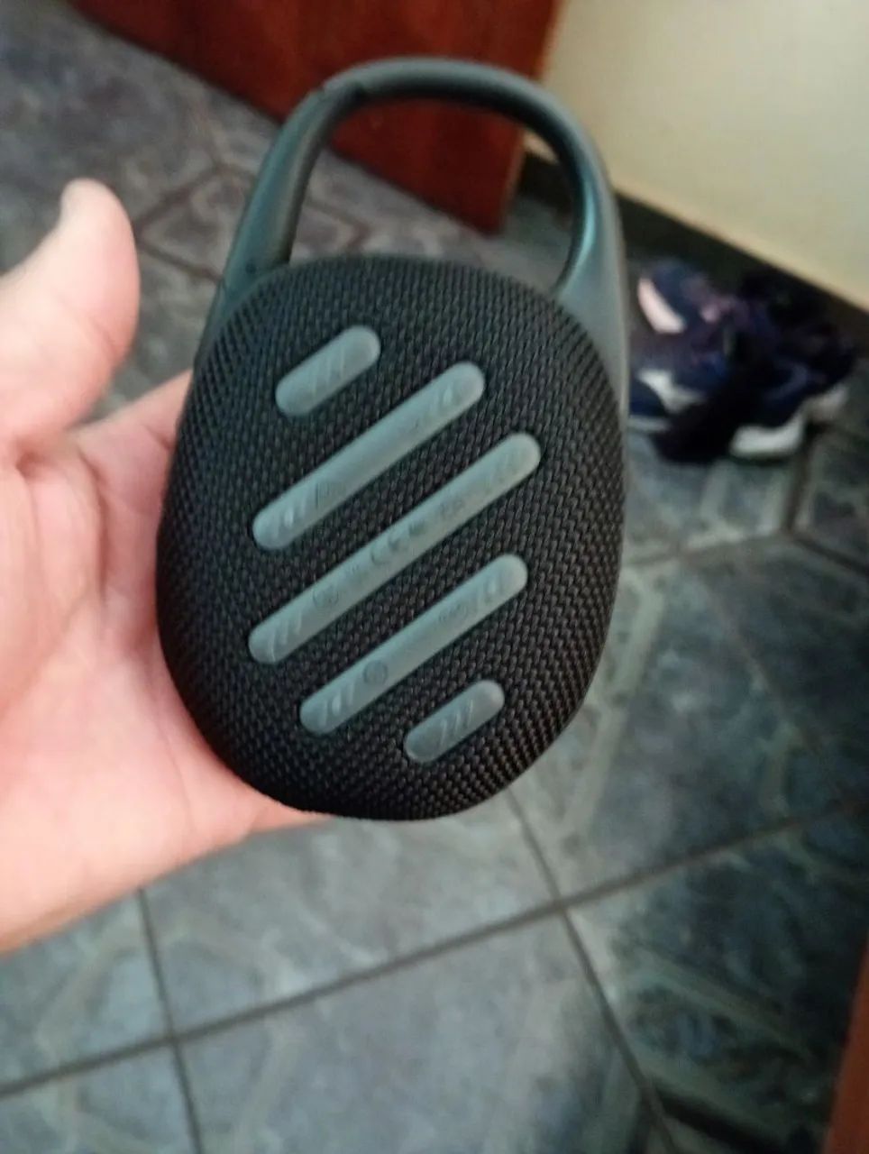 caixa de som JBL clip 5 com embalagem e cabo e manual  - Foto 3