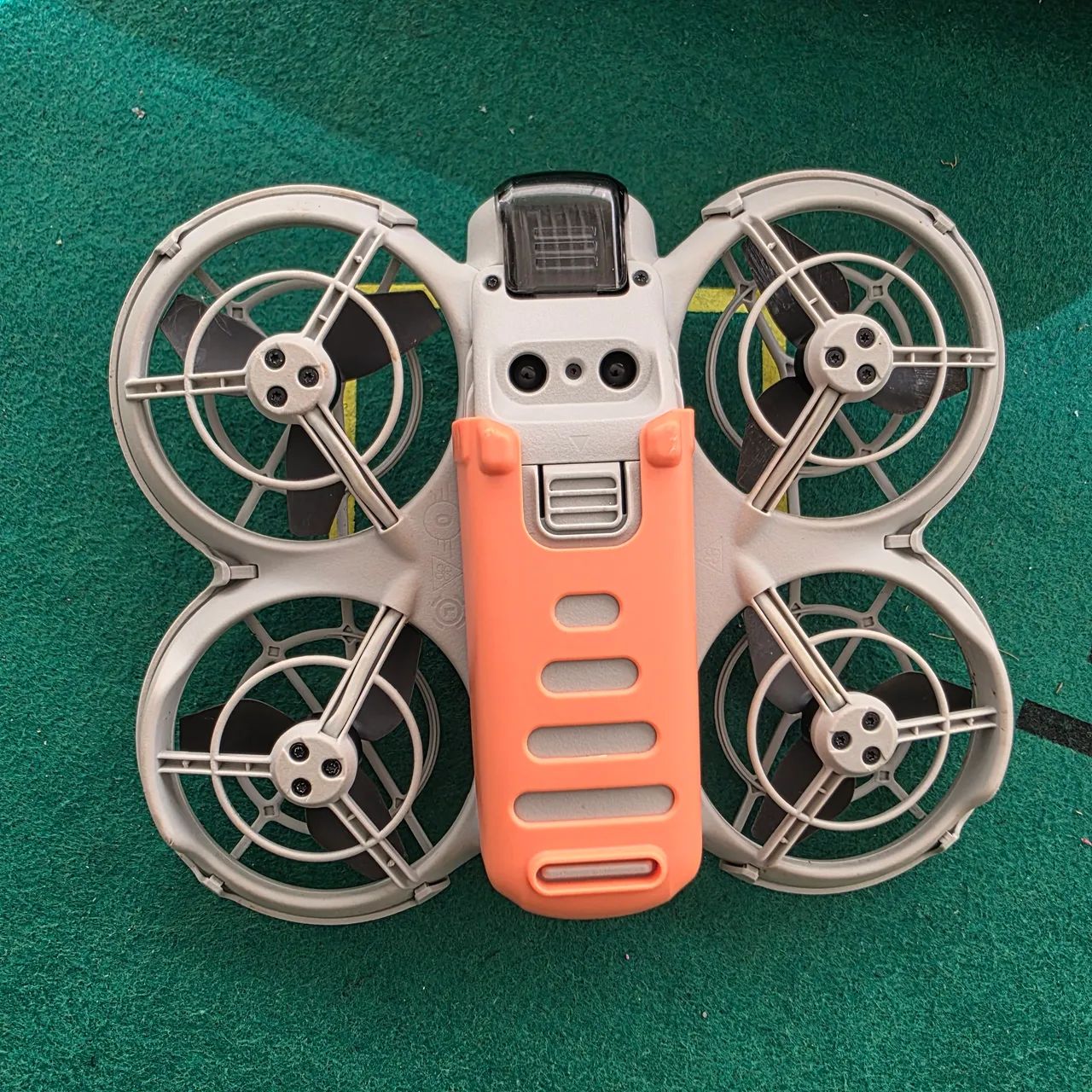 DJI NEO Combo Fly More + Case POUQUÍSSIMO USO - Foto 5