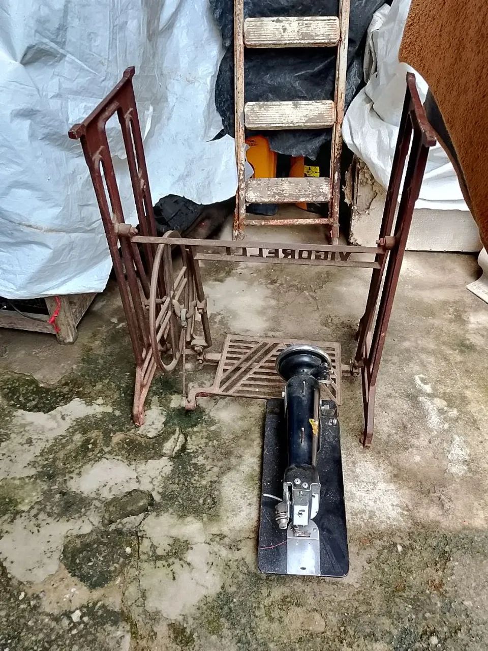 Vendo mesa de costura antiga  - Foto 3