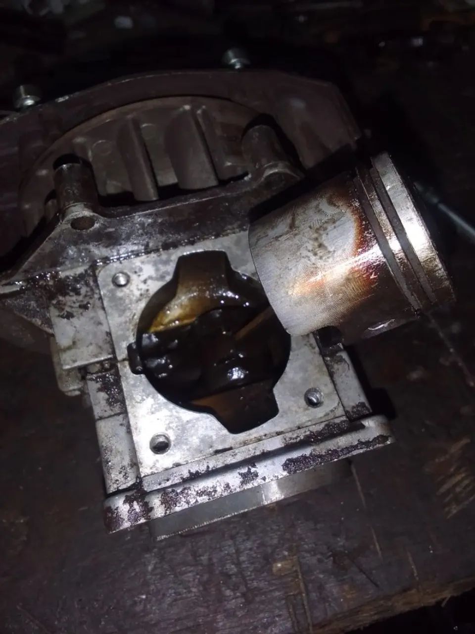 motor de roçadeira  Garthen CG330B - Foto 4