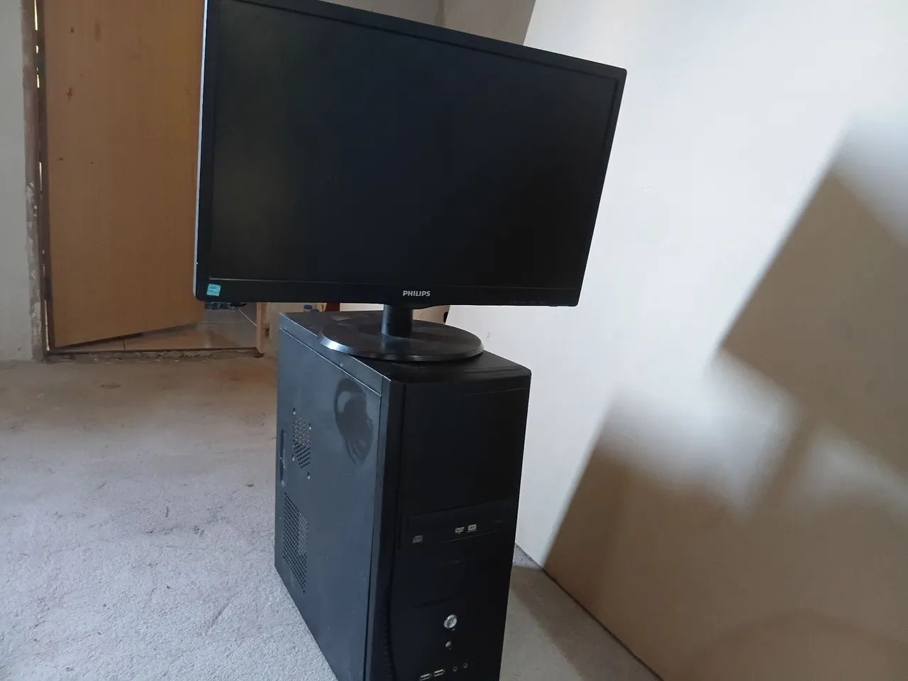 PC usado com defeito nao da imagem $600 - Foto 3