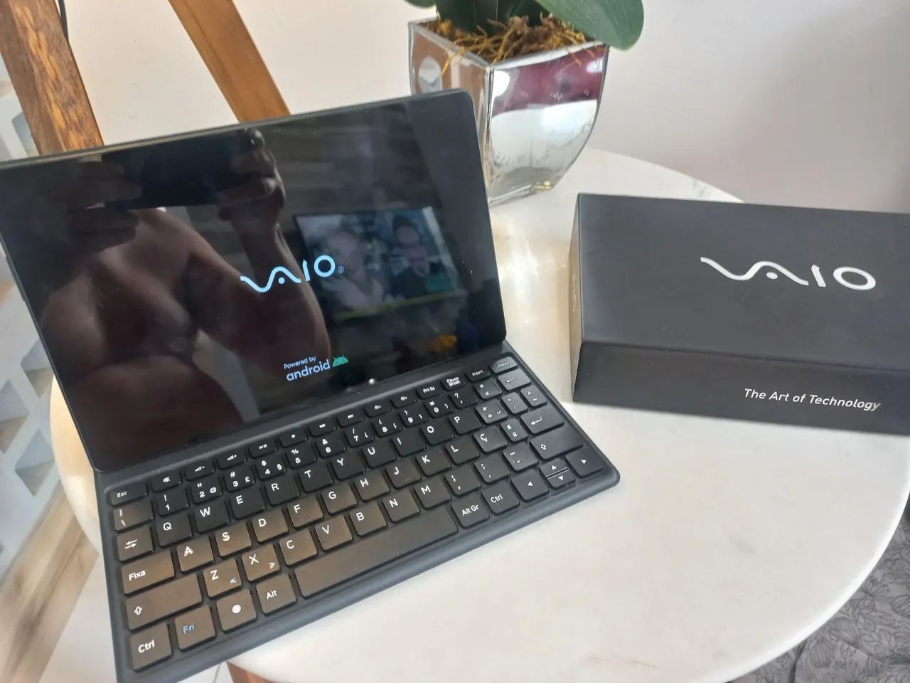 Tablet VAIO VLT 10 c/CAPA (poucos meses de uso) - Foto 2