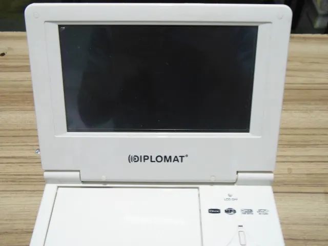 Dvd Portátil Diplomat PDV-720  - Foto 4