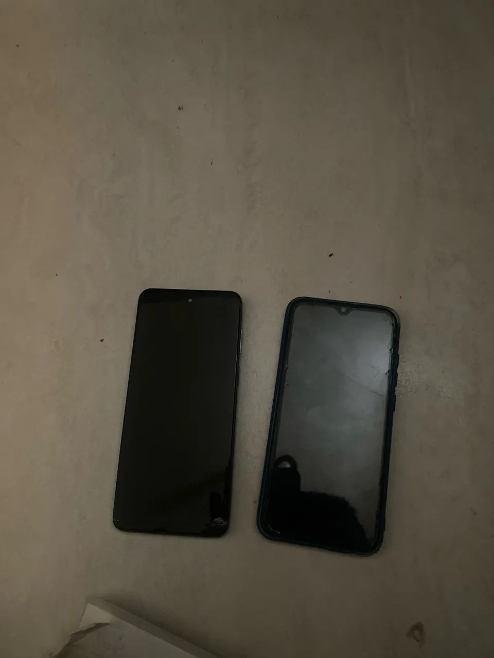 Celular só a tela quebrada  - Foto 2