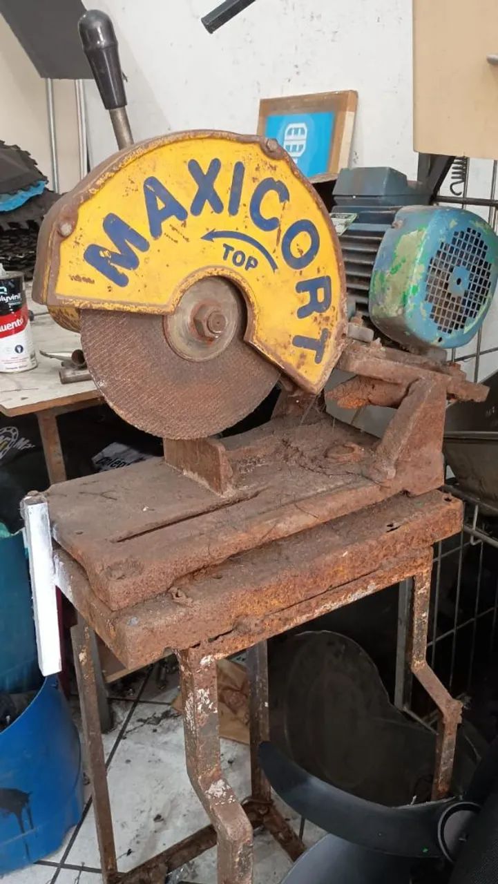 Vendo policorte com motor usado 