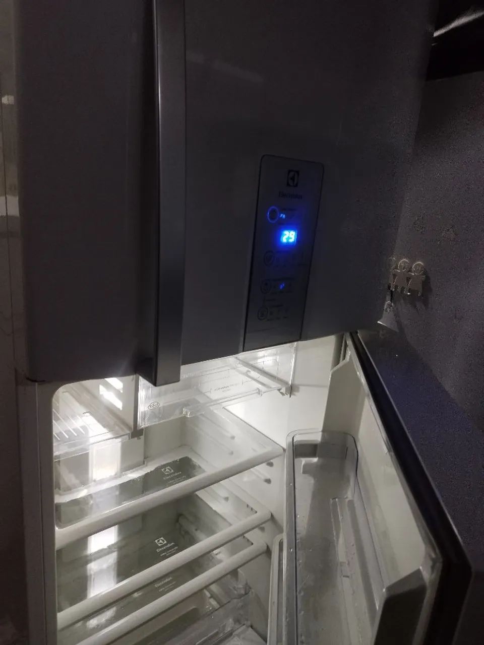 Geladeira Electrolux Frost Free duplex completa painel digital Blue touch Modelo Novo ! - Foto 3