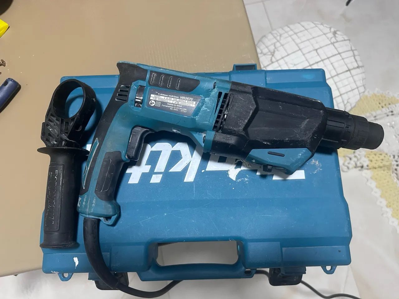 Martelo Perfurador / Rompedor Makita HR2670 - Ferramentas de