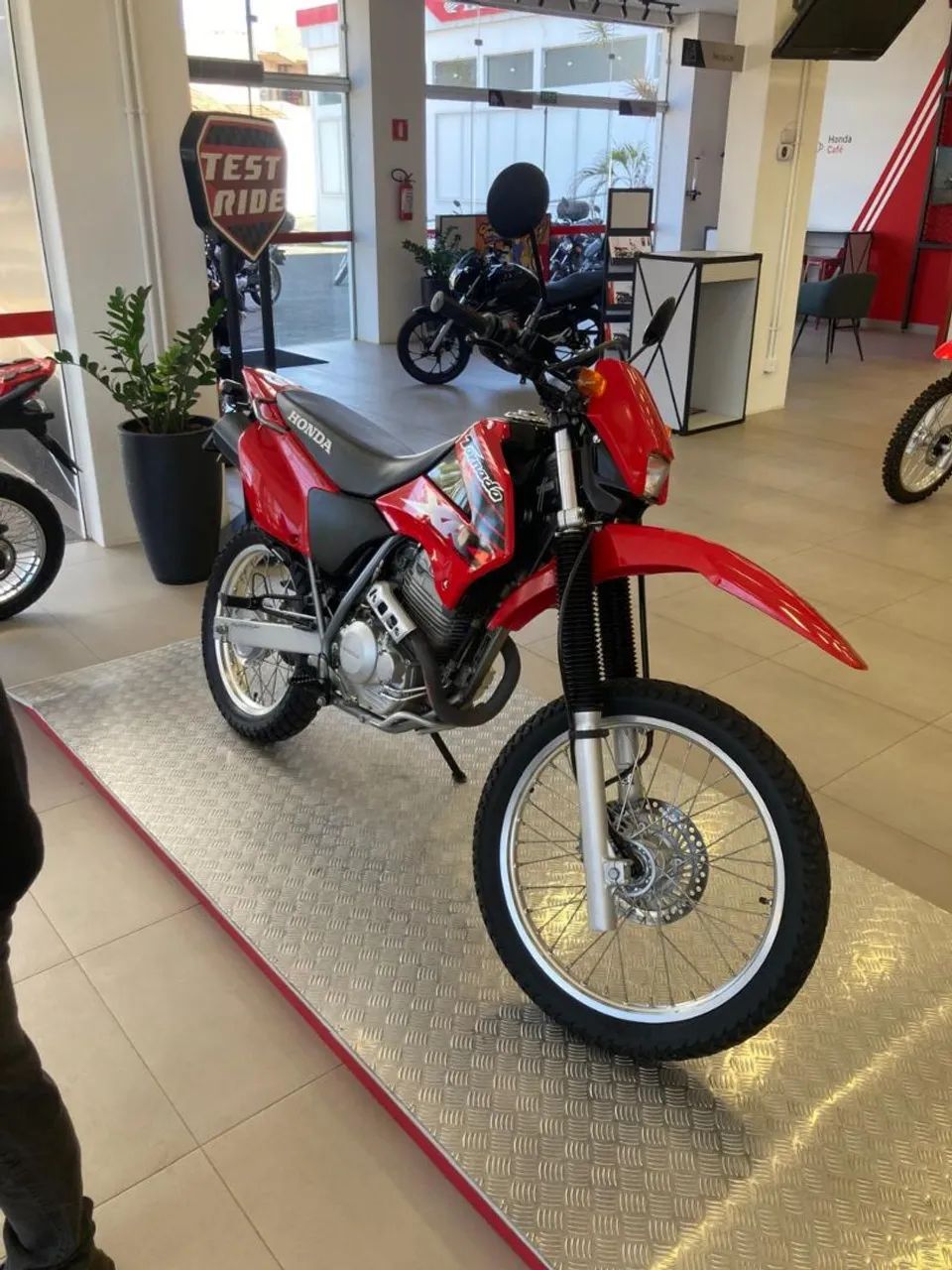 Tornado 250cc