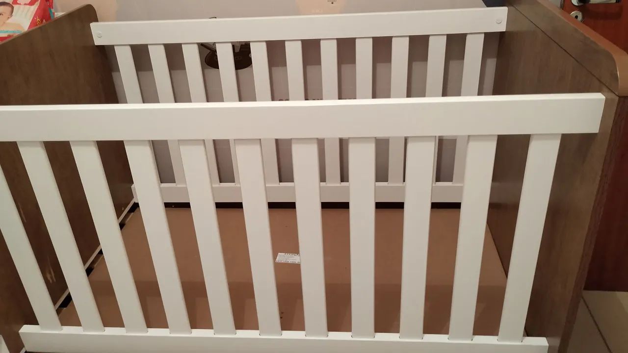 Berço 3 em 1 com cama auxiliar  - Foto 4