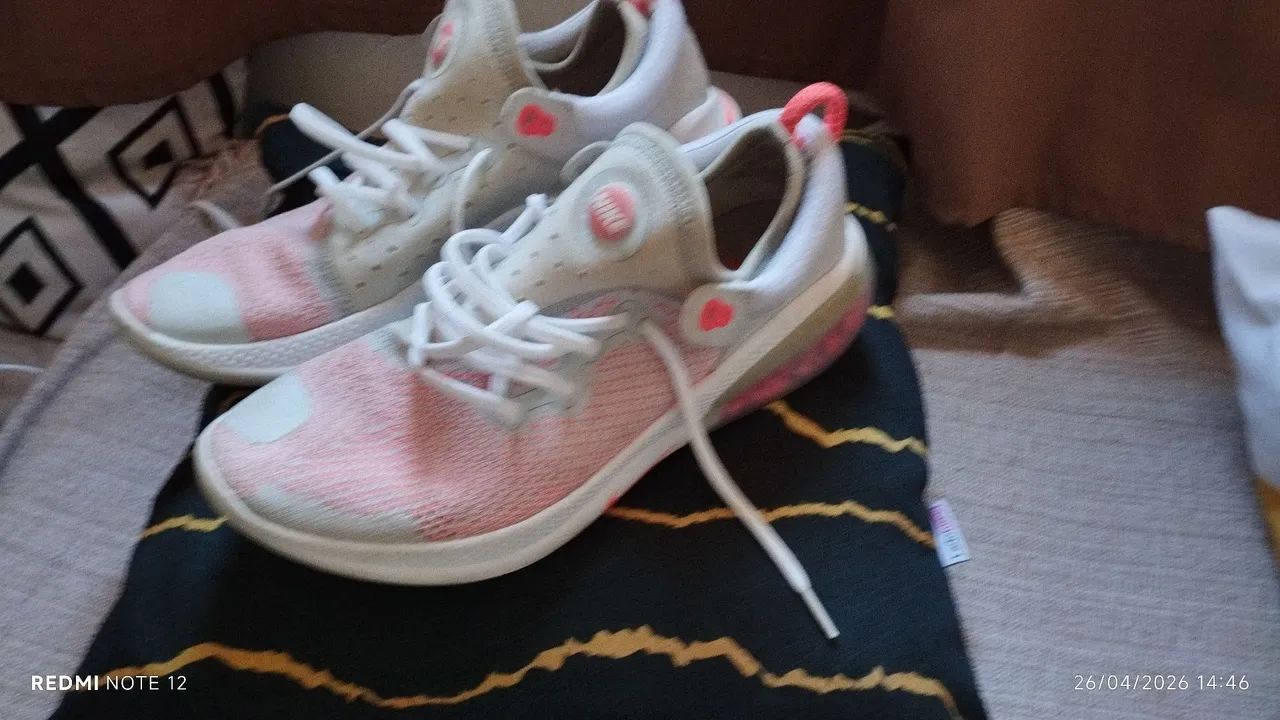 Nike Flyknit 42 edição limitada  - Foto 3
