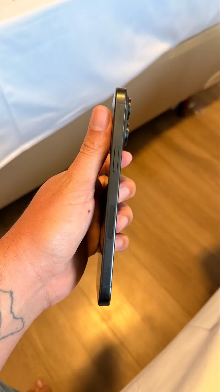 iPhone  15 pro Max - Foto 5