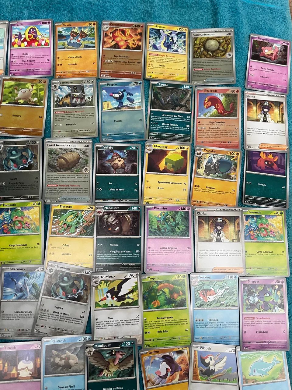 Lote com 80 Cartas Pokémon TCG (Diversas / Incomuns, Comuns e Treinadores)  - Foto 3
