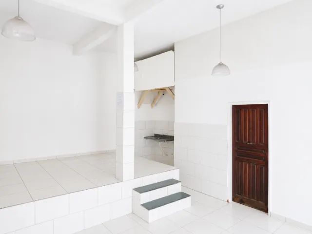 Loja no bairro Água Limpa, 65 m² - Foto 3