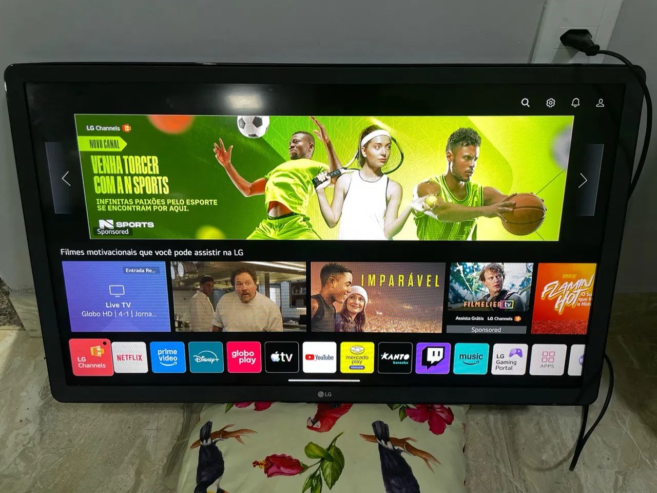 Vendo uma Tv LG smart 32 polegadas  - Foto 2