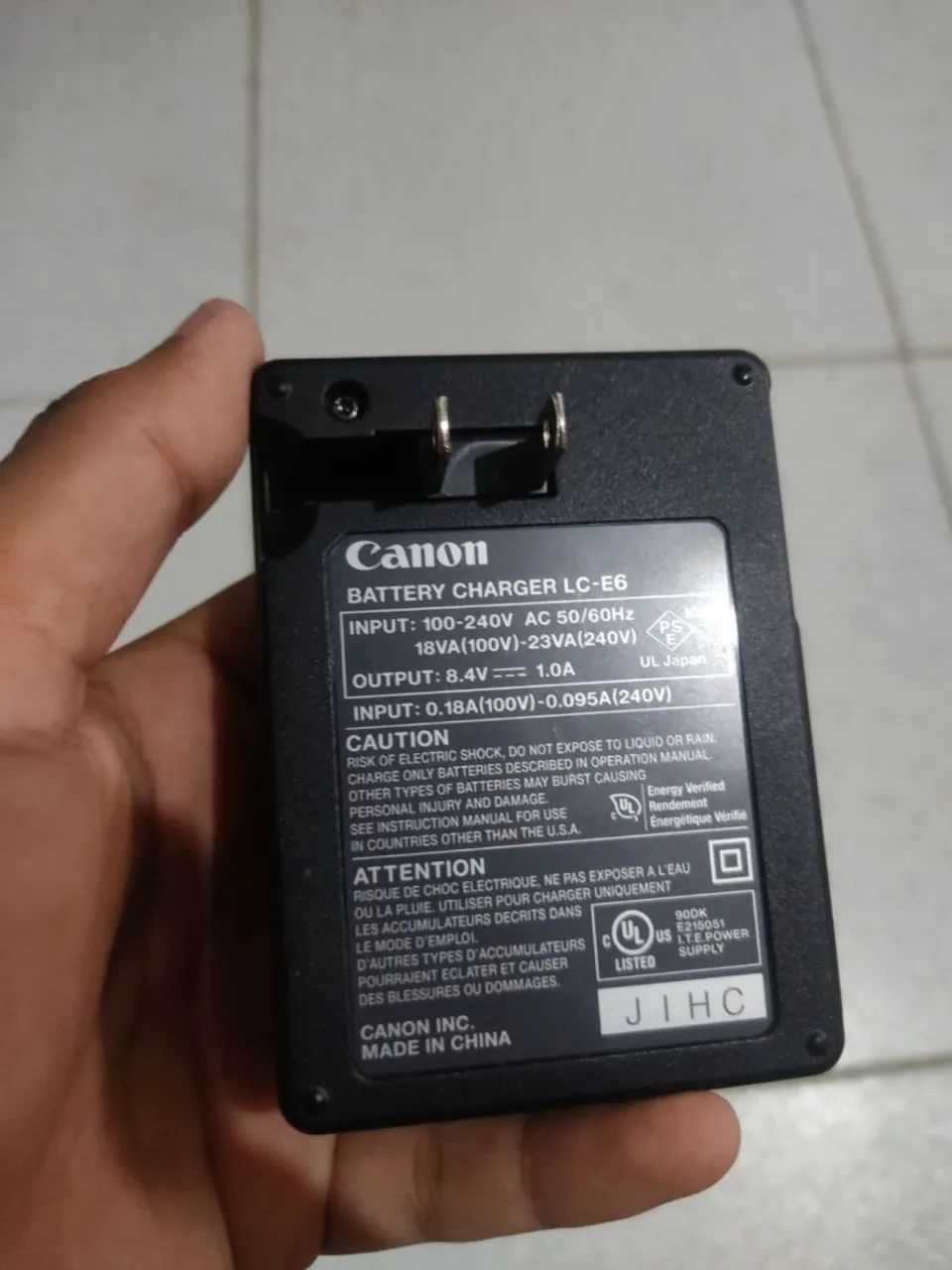 Carregador canon original LC E6 - Foto 2