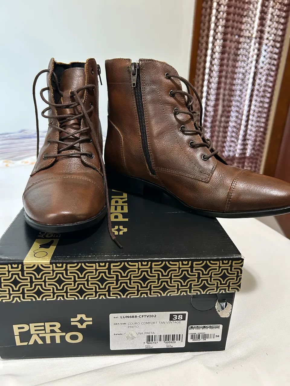 Bota coturno feminina Perlatto couro
