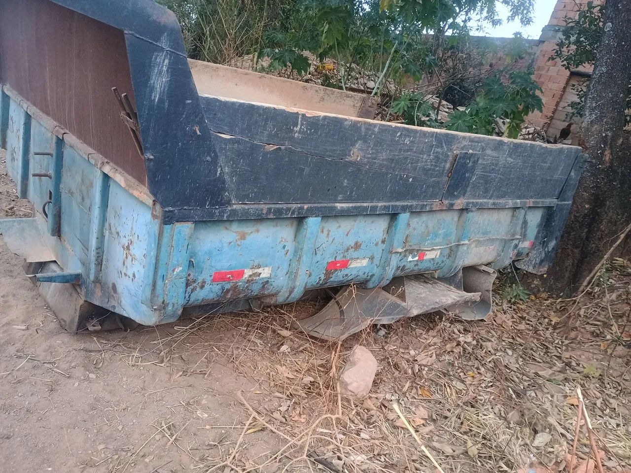 Vendo com piston semi-novo e leque