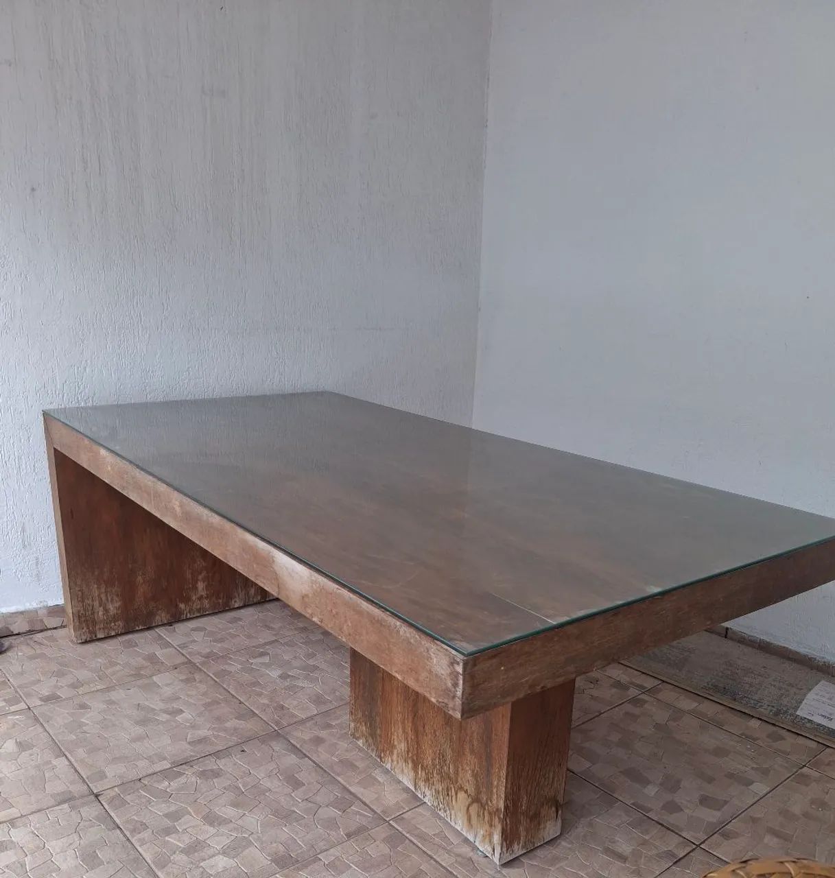 Vendo mesa de madeira maciça  - Foto 4
