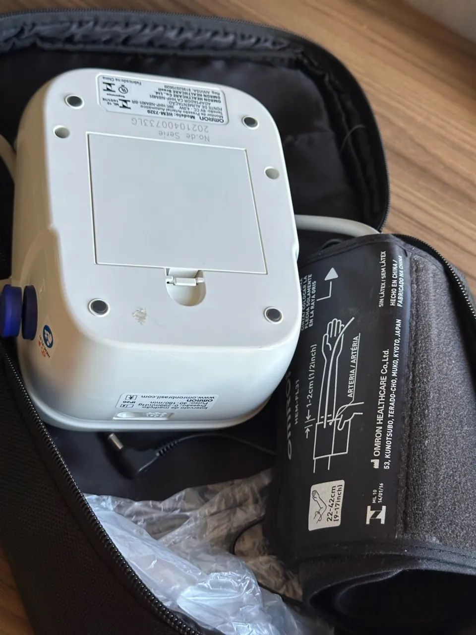 Aparelho de Pressão Omron Automático Braço Control+ HEM 7122 com 1 Unidade  - Foto 3