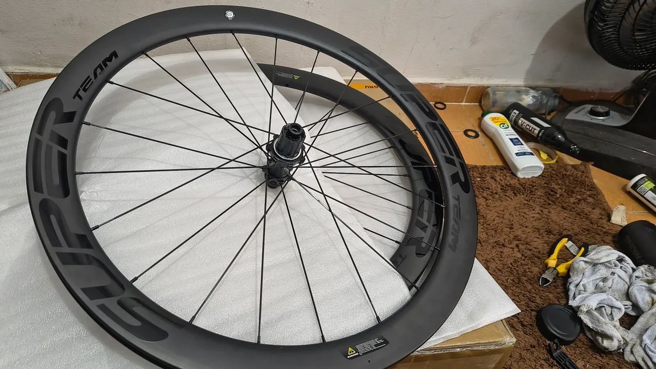 Rodas carbono para speed com freio a disco  - Foto 3