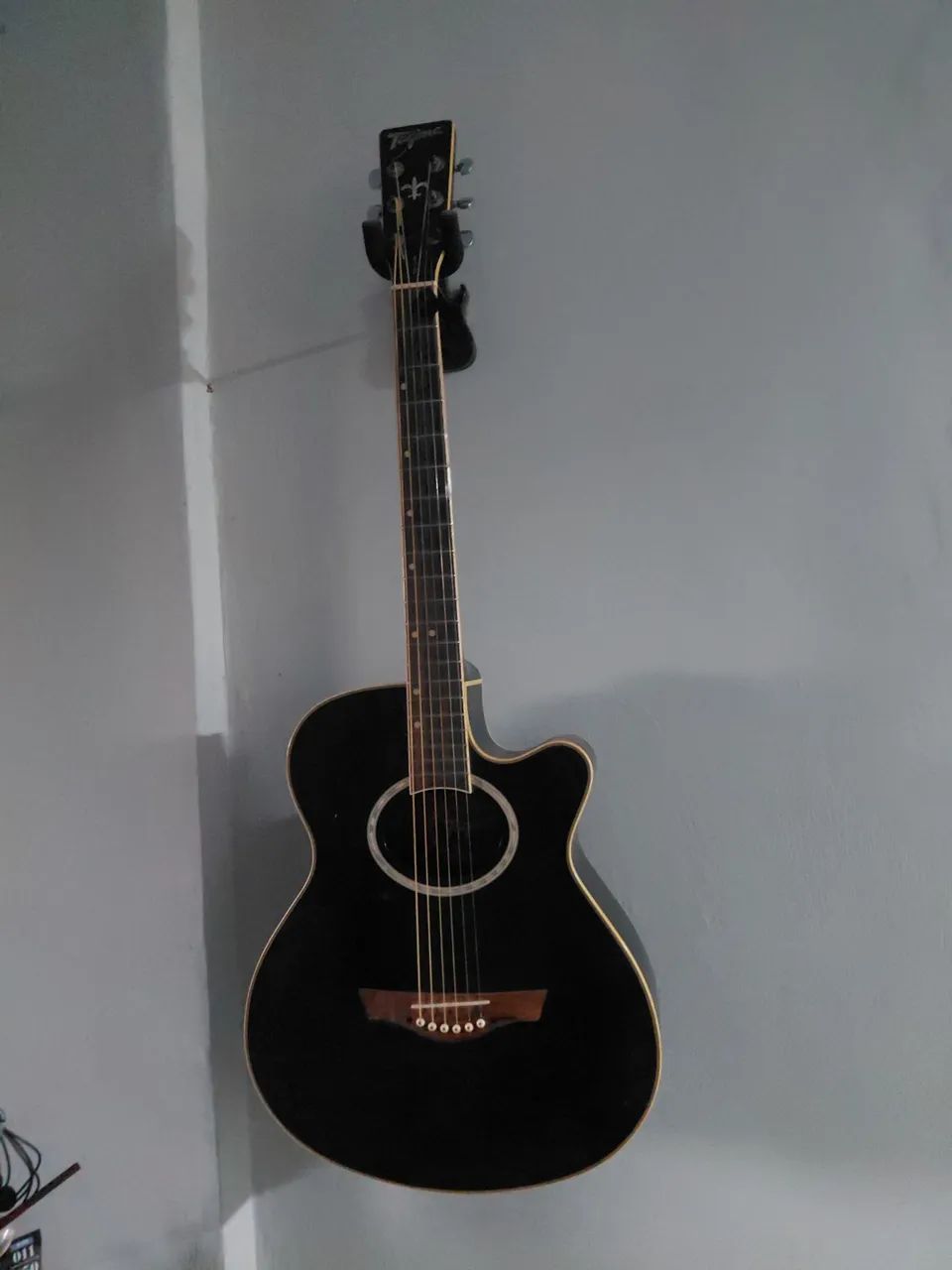 Violão tagima 