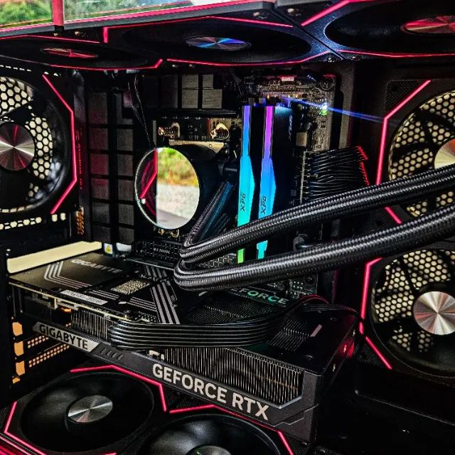PC Gamer RTX 5070 | 79800X3D | 32GB RAM - Foto 4