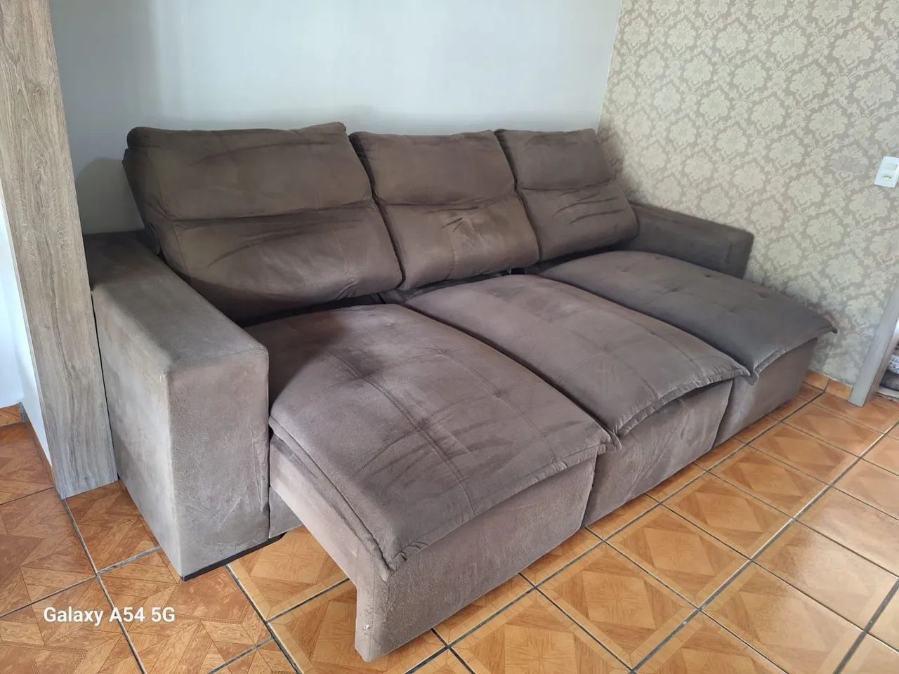 Sofá marrom de 3 lugares, 2.80 de largura