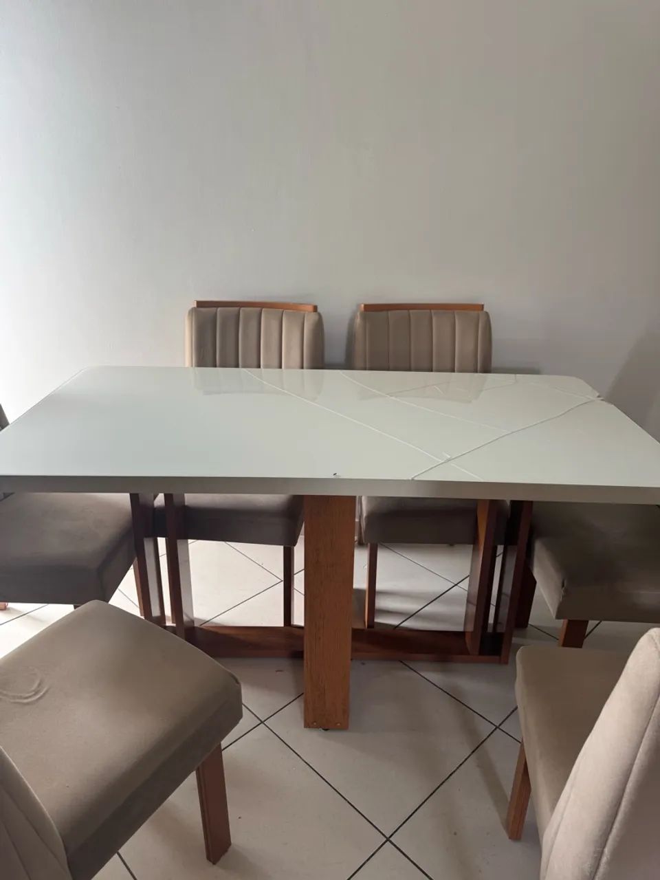 Mesa de jantar 6 cadeiras