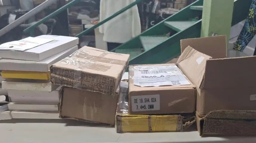 Lote de telas de celulares - Foto 4