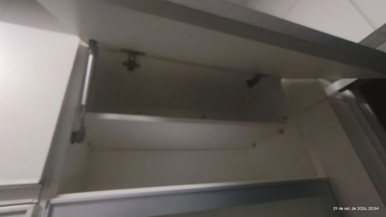 Armário de parede em MDF em bom estado - Foto 5
