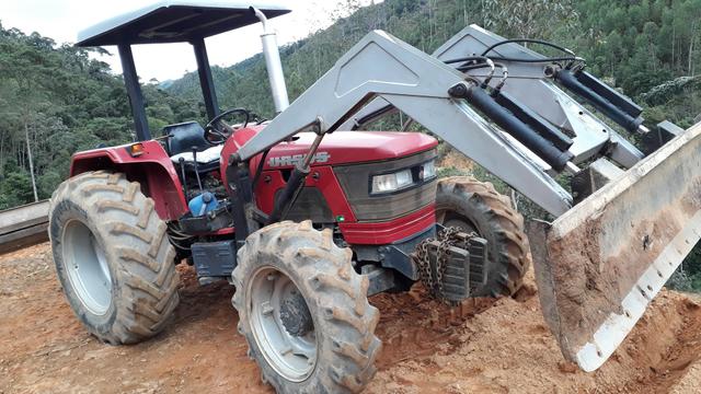 Trator 4x4 com lamina - Foto 11