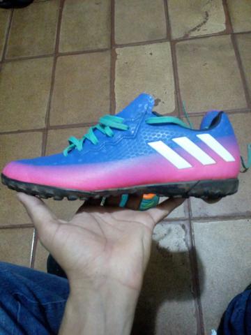 2 chuteiras, Nike mercurial e Adidas messi 16.4 - Foto 3