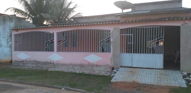 Vendo ou alugo casa por motivo de viagem
