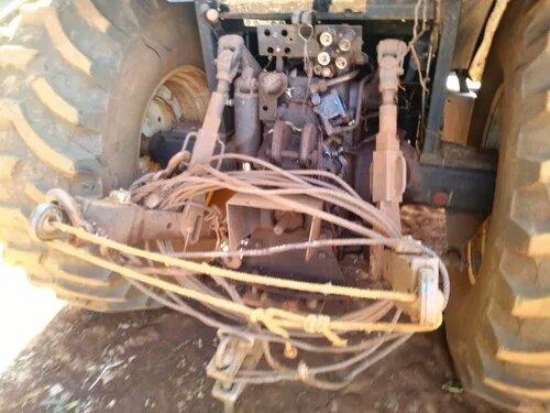 New Holland Tm 135 , Massey , Valtra , 2004 - Foto 2