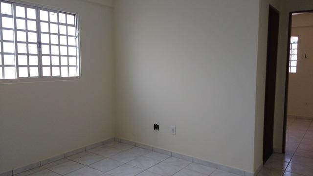 Samuel Pereira oferece: Apartamento 1 quarto térreo QMS 51-A Sobradinho Garagem - Foto 6