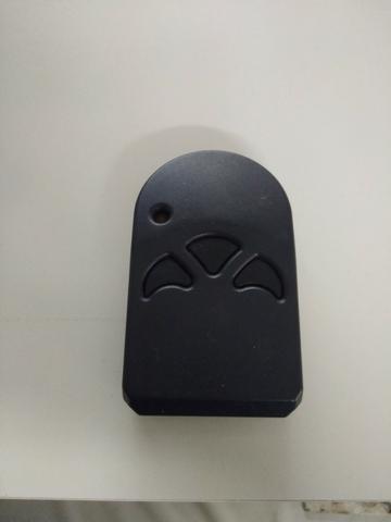 Porta automática com detector de metais